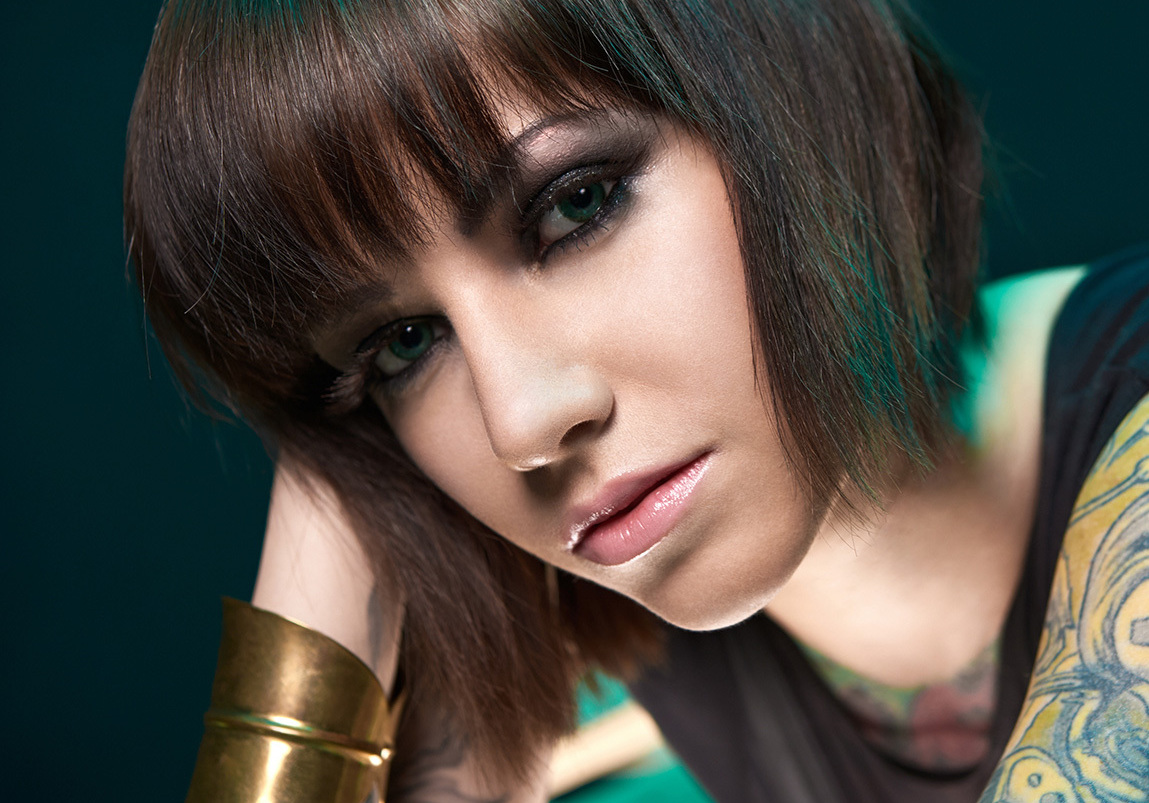 <span style="font-weight: bold;">Анна косенко</span>